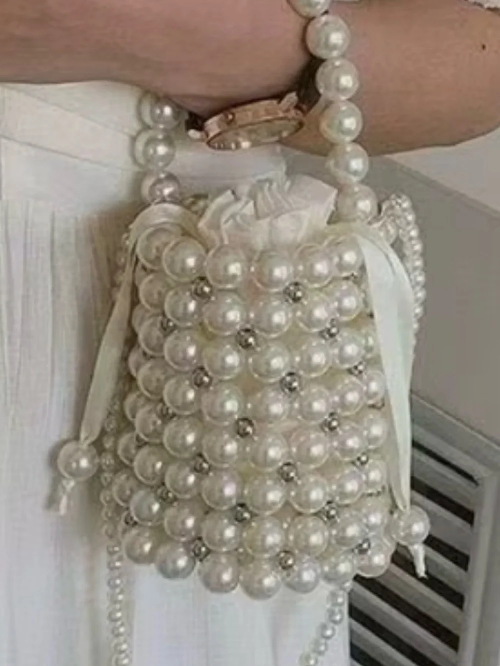 N/A elegant pearl